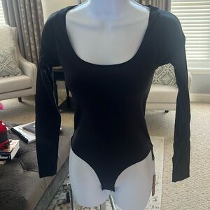 Skims essential bodysuit